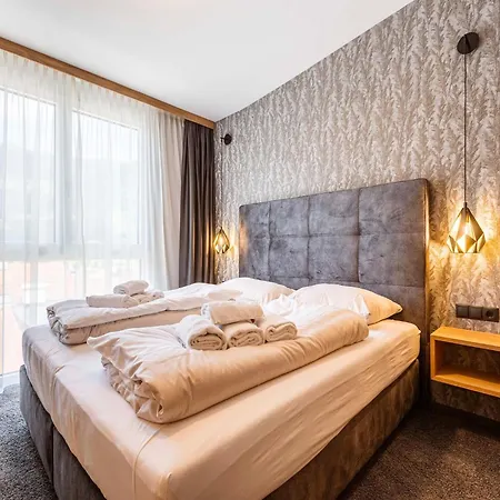 Apartment Modern Holiday With 2 Bedrooms In *