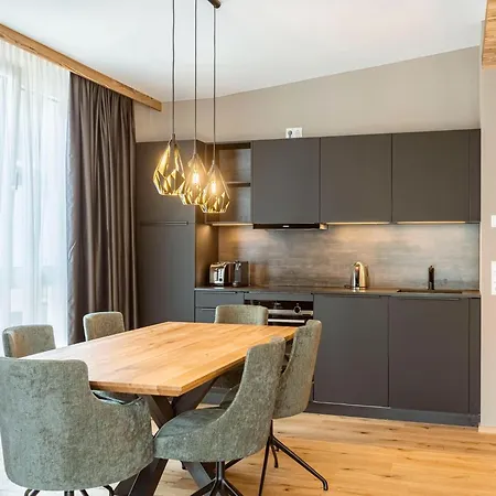 Apartment Modern Holiday With 2 Bedrooms In